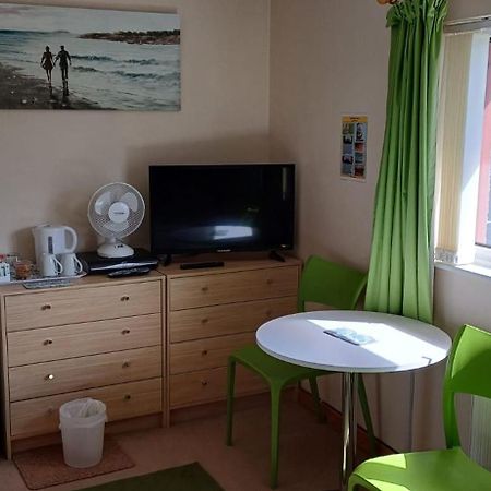 Pendine Sands Guest House Exteriör bild