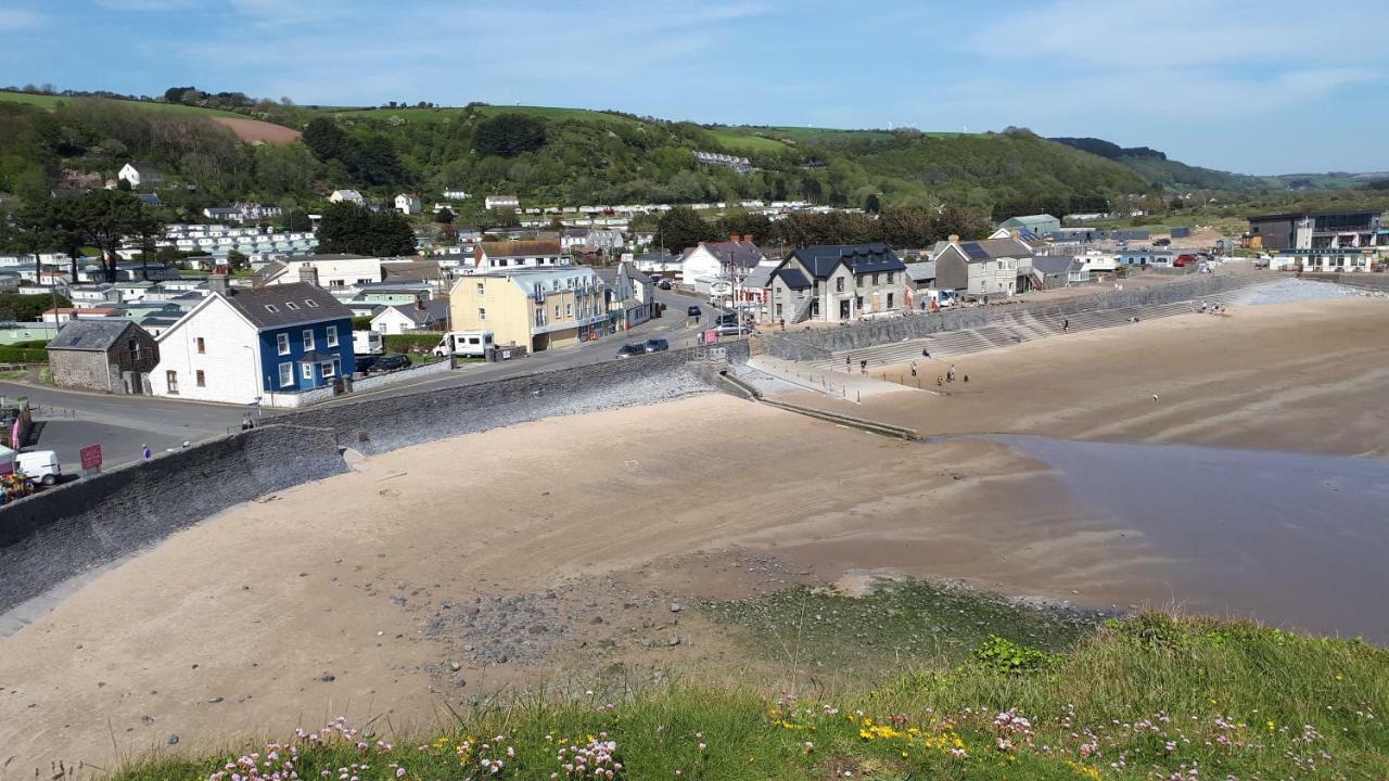 Pendine Sands Guest House Exteriör bild