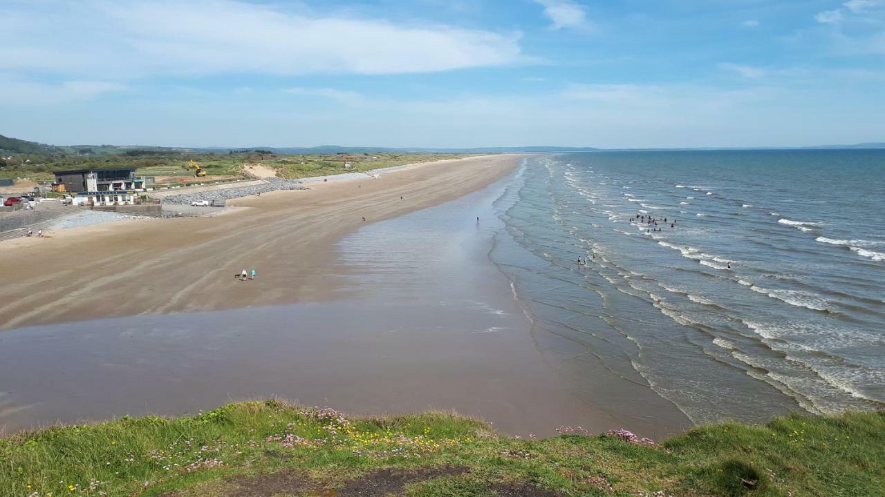 Pendine Sands Guest House Exteriör bild